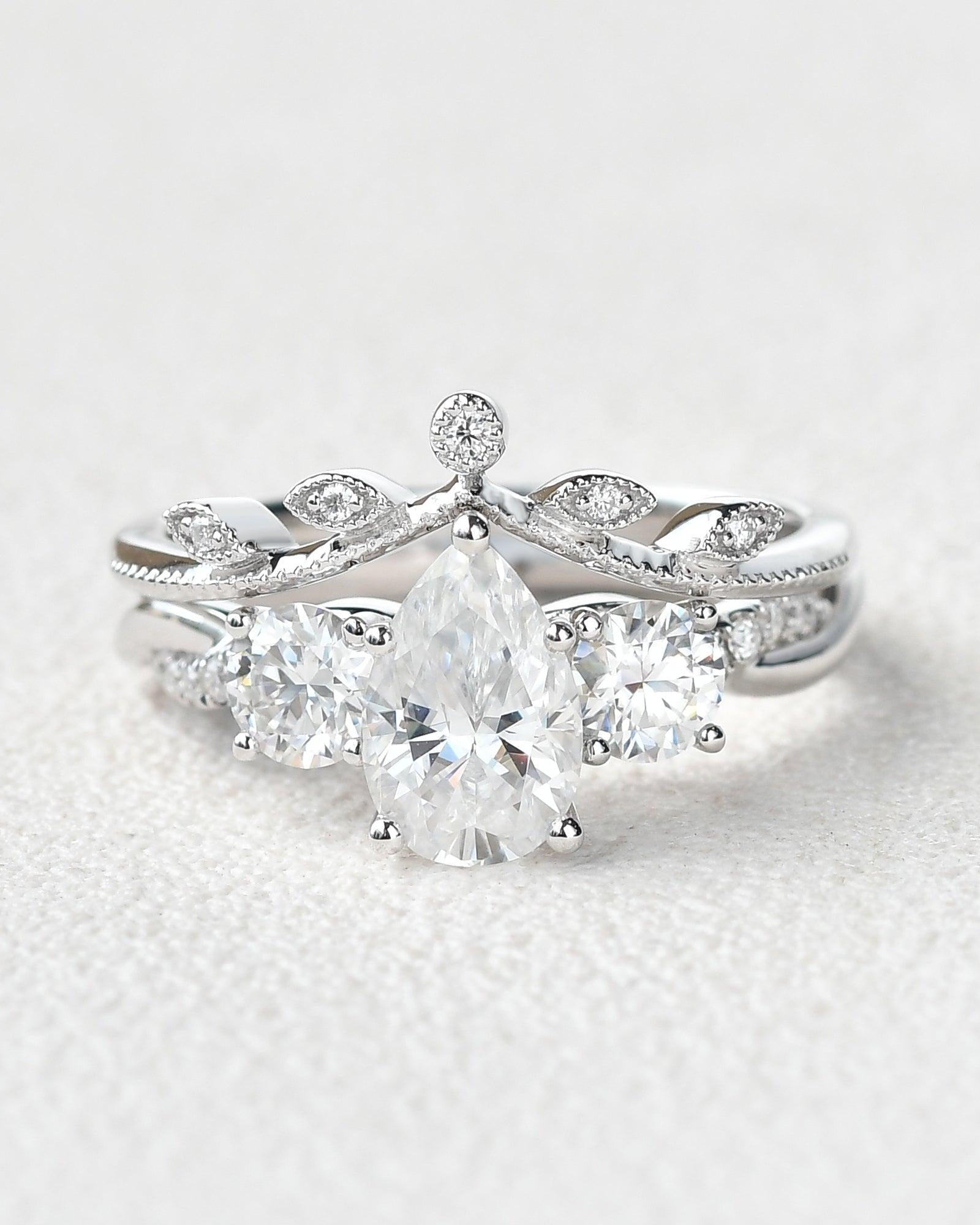 1.2ct Pear Shaped Cluster Moissanite Bridal Ring Set 2pcs - Felicegals 丨Wedding ring 丨Fashion ring 丨Diamond ring 丨Gemstone ring--Felicegals 丨Wedding ring 丨Fashion ring 丨Diamond ring 丨Gemstone ring