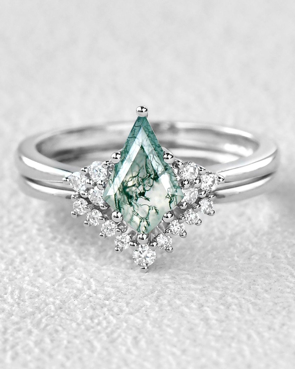 Signature Vintage Moss Agate Engagement Ring Set 2pcs - Felicegals 丨Wedding ring 丨Fashion ring 丨Diamond ring 丨Gemstone ring
