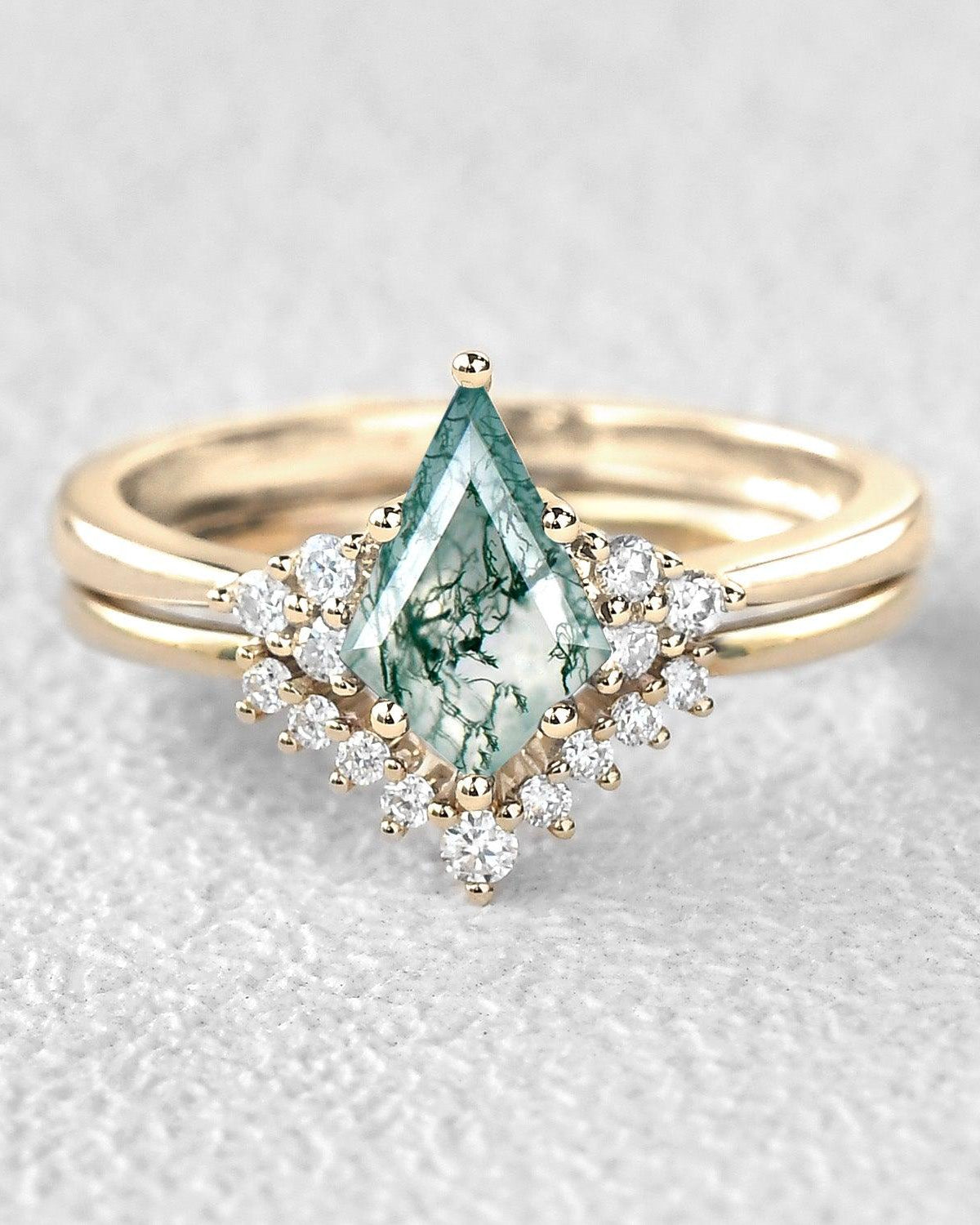 Signature Vintage Moss Agate Engagement Ring Set 2pcs - Felicegals 丨Wedding ring 丨Fashion ring 丨Diamond ring 丨Gemstone ring
