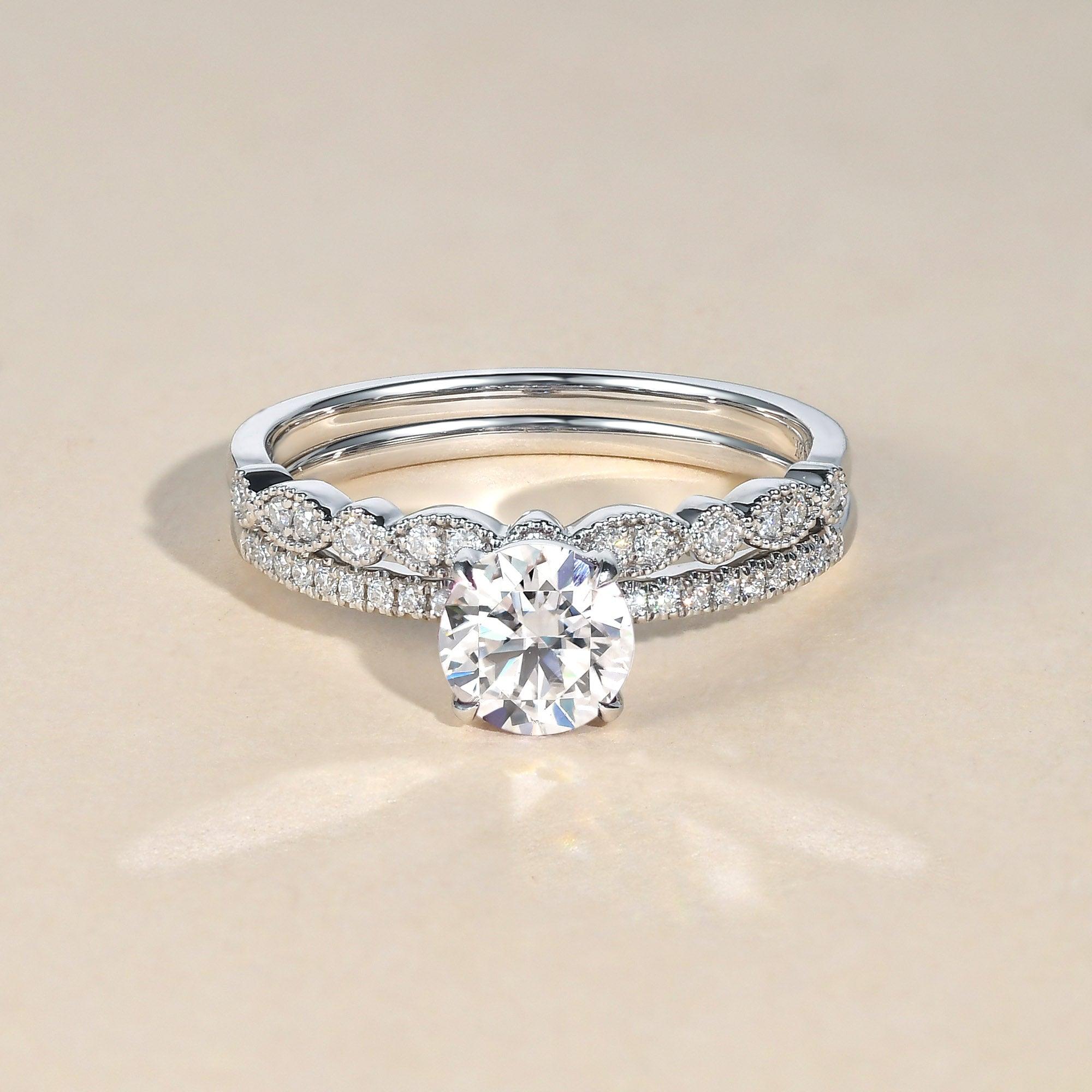 1.0ct Round Cut Moissanite 4 Prongs Gold Ring Set 2pcs - Felicegals 丨Wedding ring 丨Fashion ring 丨Diamond ring 丨Gemstone ring