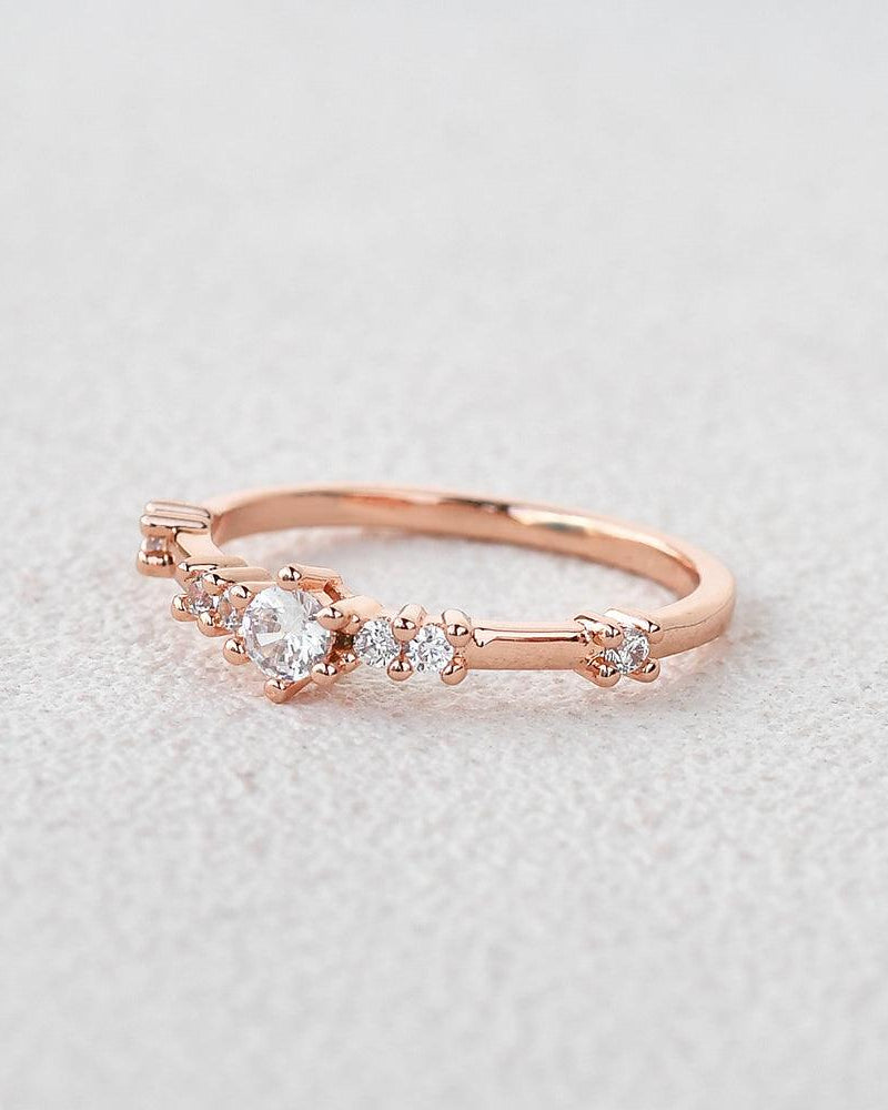 Felicegals Round Cut Moissanite Gold Ring - Felicegals 丨Wedding ring 丨Fashion ring 丨Diamond ring 丨Gemstone ring-Jewelry-Felicegals 丨Wedding ring 丨Fashion ring 丨Diamond ring 丨Gemstone ring