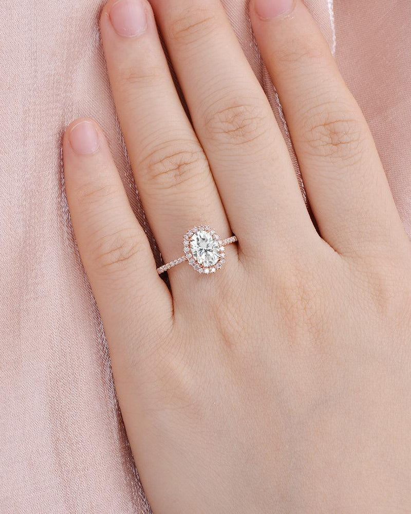 Oval Cut Moissanite Halo Stacking Rose Gold Ring - Felicegals 丨Wedding ring 丨Fashion ring 丨Diamond ring 丨Gemstone ring--Felicegals 丨Wedding ring 丨Fashion ring 丨Diamond ring 丨Gemstone ring