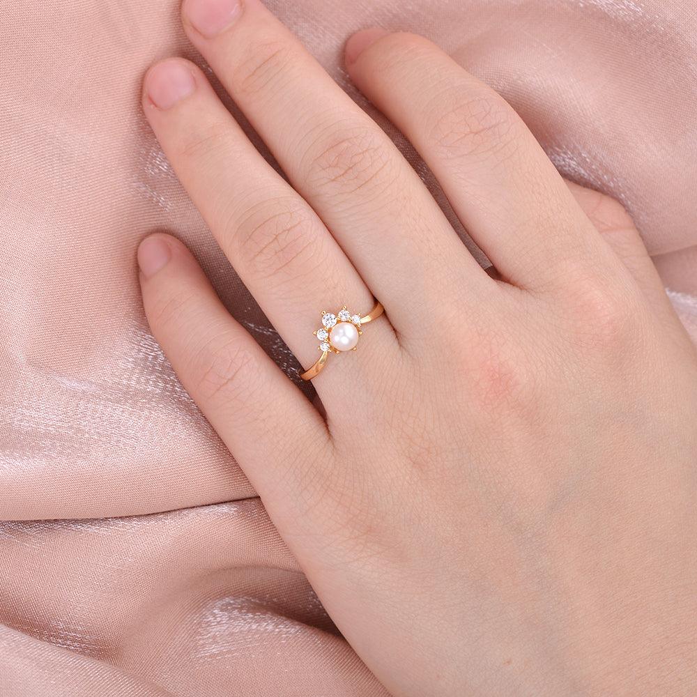 Akoya Pearl & Round Cut Moissanite Yellow Gold Ring - Felicegals 丨Wedding ring 丨Fashion ring 丨Diamond ring 丨Gemstone ring--Felicegals