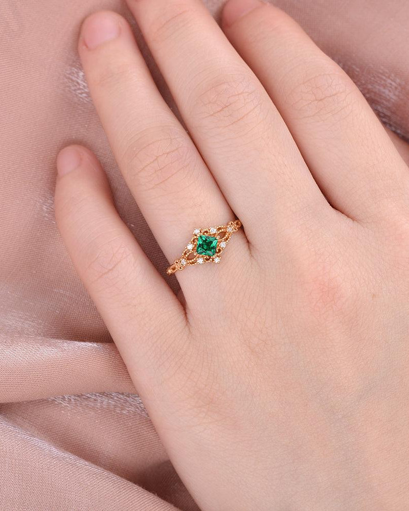 Princess Cut Emerald Yellow Gold Ring - Felicegals 丨Wedding ring 丨Fashion ring 丨Diamond ring 丨Gemstone ring--Felicegals