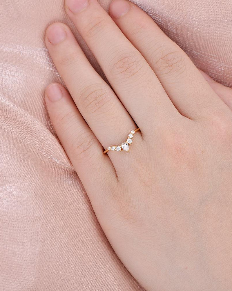 Marquise Moissanite Curved Wedding Band - Felicegals 丨Wedding ring 丨Fashion ring 丨Diamond ring 丨Gemstone ring--Felicegals