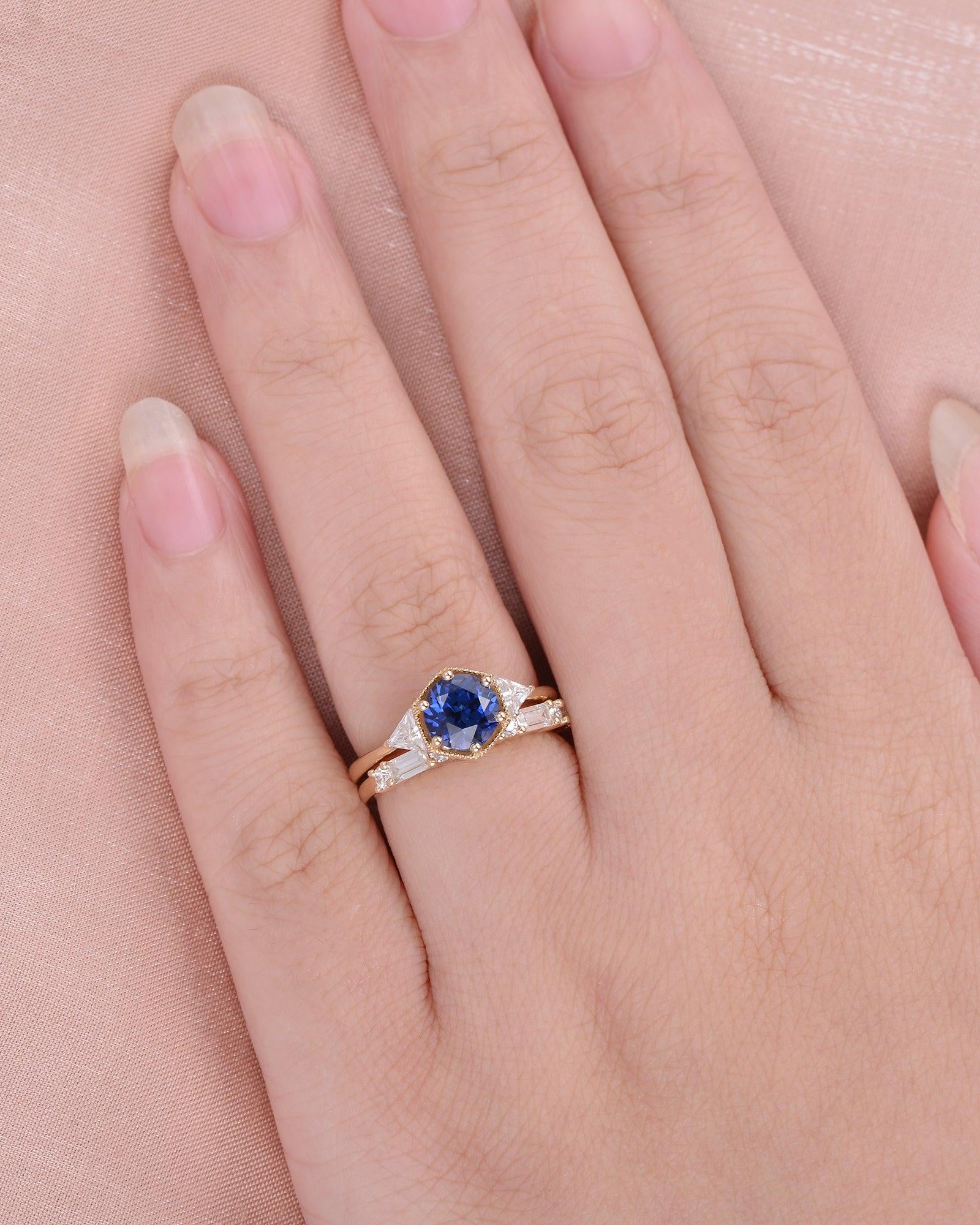 Round Cut Sapphire Yellow Gold Ring Set 2pcs - Felicegals 丨Wedding ring 丨Fashion ring 丨Diamond ring 丨Gemstone ring--Felicegals 丨Wedding ring 丨Fashion ring 丨Diamond ring 丨Gemstone ring
