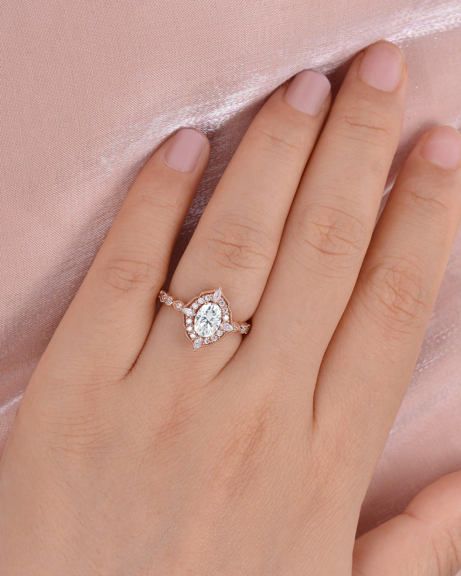 1ct Art-Deco Oval Cut Moissanite Rose Gold Ring - Felicegals 丨Wedding ring 丨Fashion ring 丨Diamond ring 丨Gemstone ring--Felicegals 丨Wedding ring 丨Fashion ring 丨Diamond ring 丨Gemstone ring