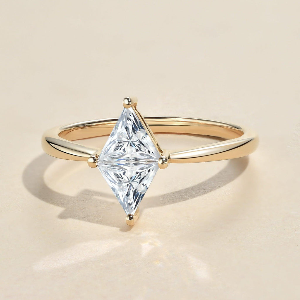 1.0ct Triangle Cut Moissanite Classic Solitaire Ring - Felicegals 丨Wedding ring 丨Fashion ring 丨Diamond ring 丨Gemstone ring