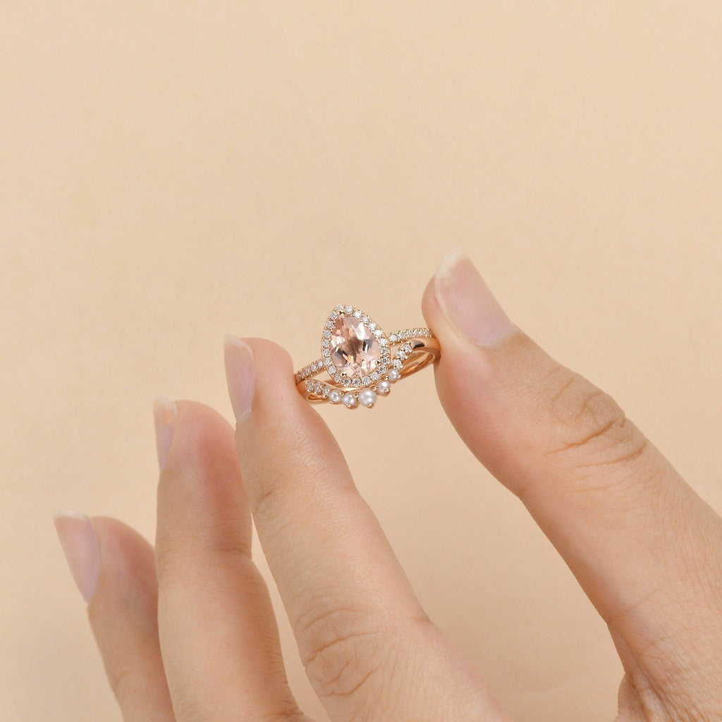 1.5ct Pear Morganite Pearl-fect Classic Halo Ring Set 2pcs - Felicegals 丨Wedding ring 丨Fashion ring 丨Diamond ring 丨Gemstone ring