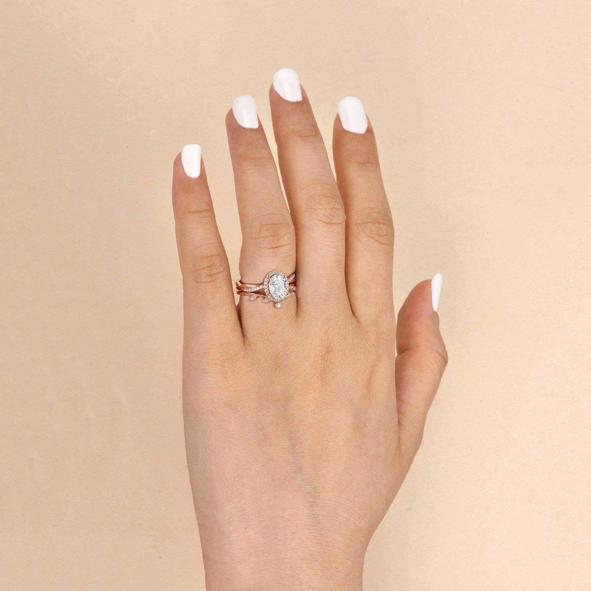 1.5ct Oval Moissanite Leafy Twist Halo Ring Set 2pcs - Felicegals 丨Wedding ring 丨Fashion ring 丨Diamond ring 丨Gemstone ring