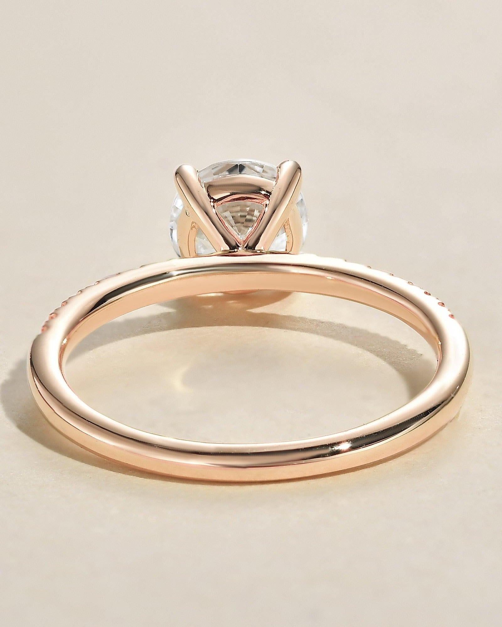 1.0ct Round Moissanite Four-Prong Classic Solitaire Ring - Felicegals 丨Wedding ring 丨Fashion ring 丨Diamond ring 丨Gemstone ring