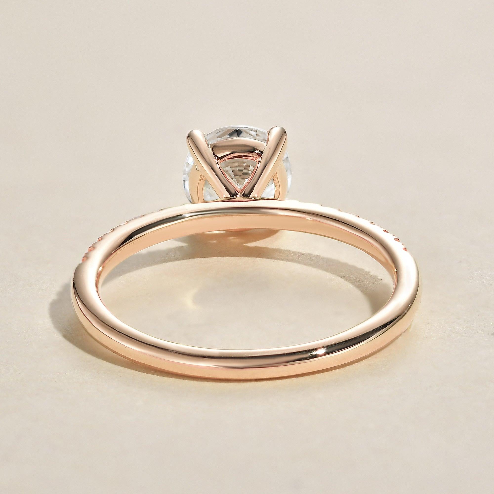 1.0ct Round Moissanite Four-Prong Classic Solitaire Ring - Felicegals 丨Wedding ring 丨Fashion ring 丨Diamond ring 丨Gemstone ring