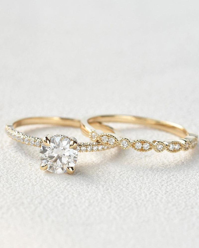 Classic 4 Prongs Moissanite Ring Set 2pcs - Felicegals 丨Wedding ring 丨Fashion ring 丨Diamond ring 丨Gemstone ring--Felicegals