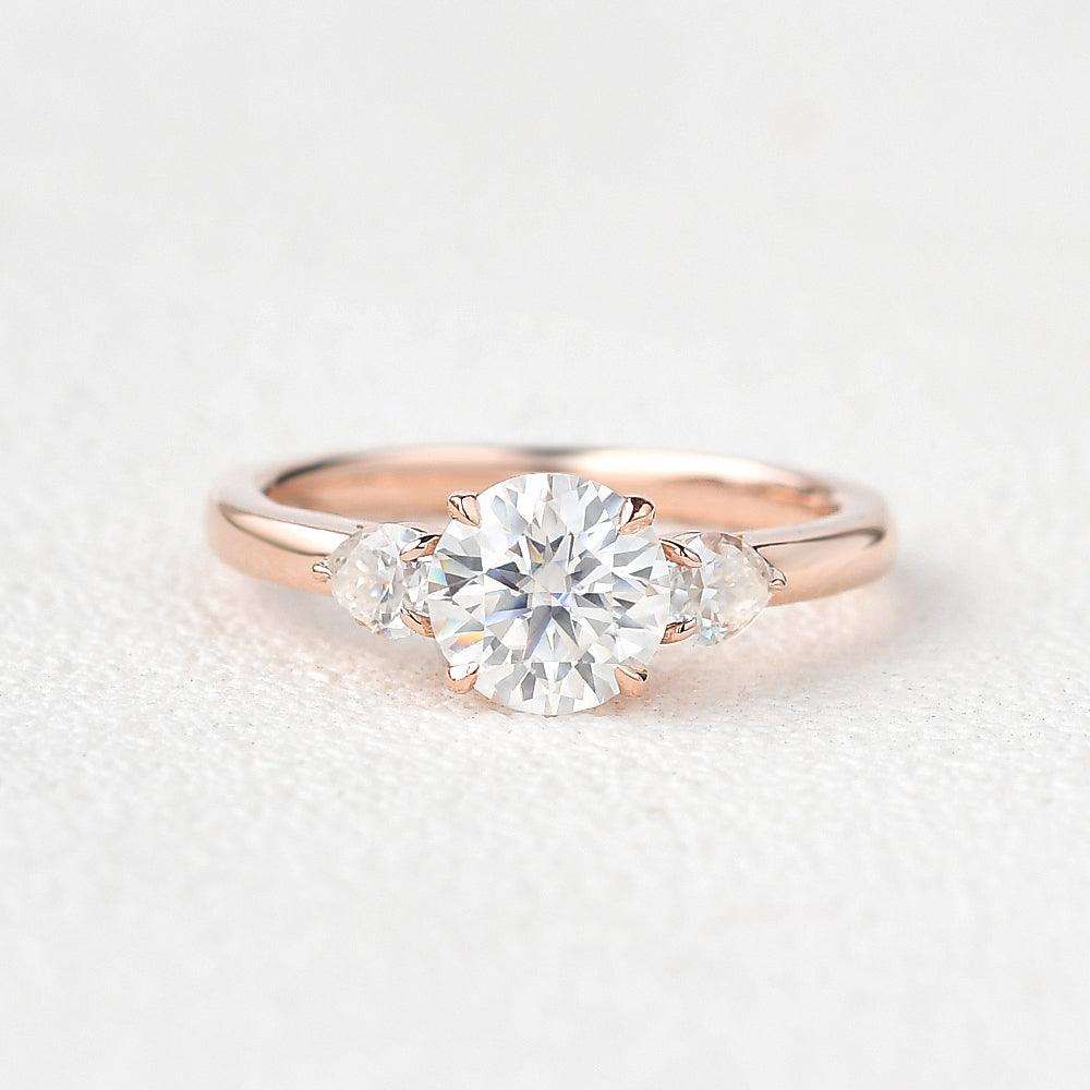 1ct Roundness Moissanite Rose Gold Ring - Felicegals