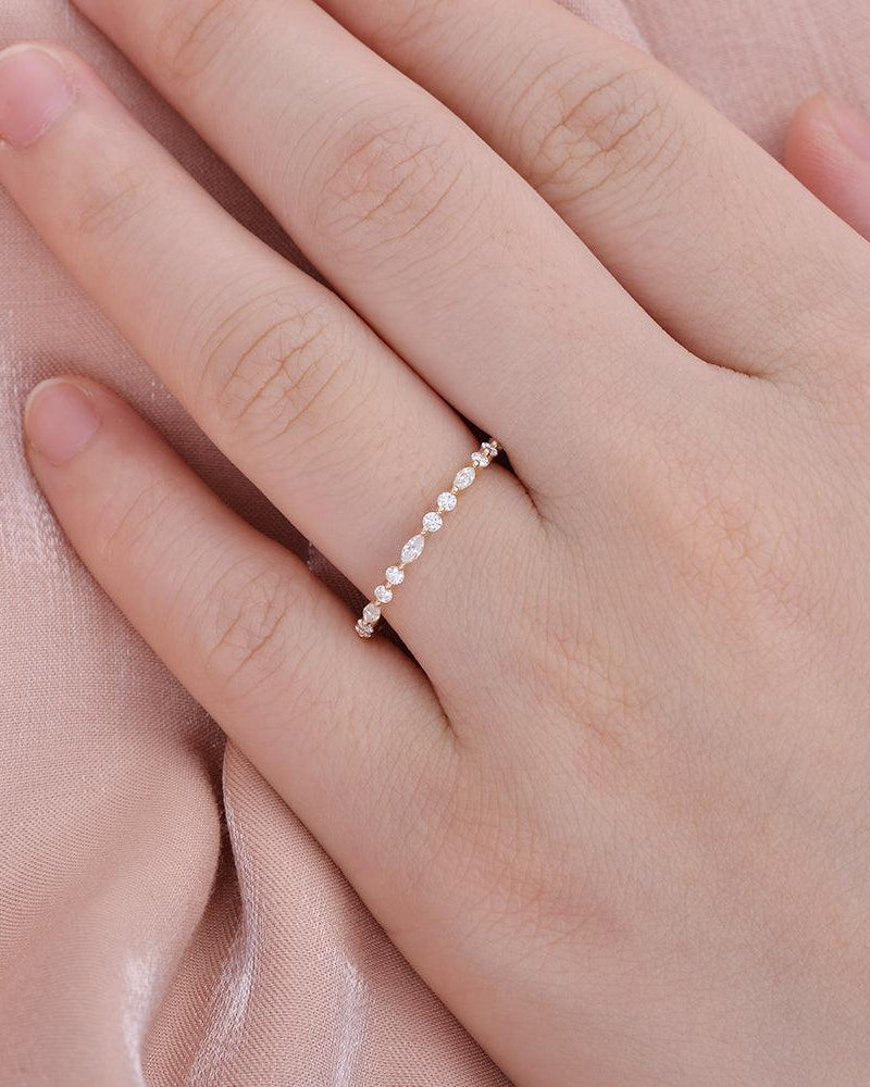 Moissanite Yellow Gold Full Eternity Ring - Felicegals 丨Wedding ring 丨Fashion ring 丨Diamond ring 丨Gemstone ring--Felicegals 丨Wedding ring 丨Fashion ring 丨Diamond ring 丨Gemstone ring
