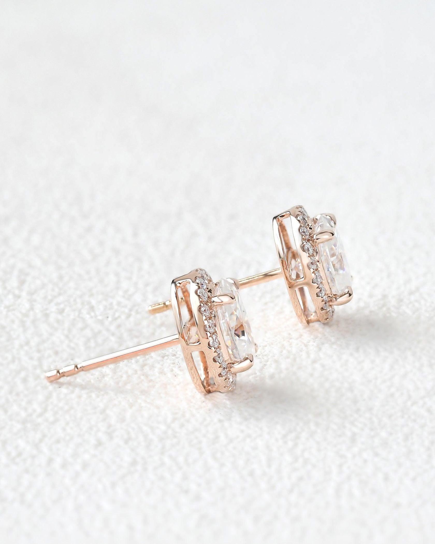 Felicegals Moissanite Classic Halo Earrings - Felicegals 丨Wedding ring 丨Fashion ring 丨Diamond ring 丨Gemstone ring--Felicegals 丨Wedding ring 丨Fashion ring 丨Diamond ring 丨Gemstone ring