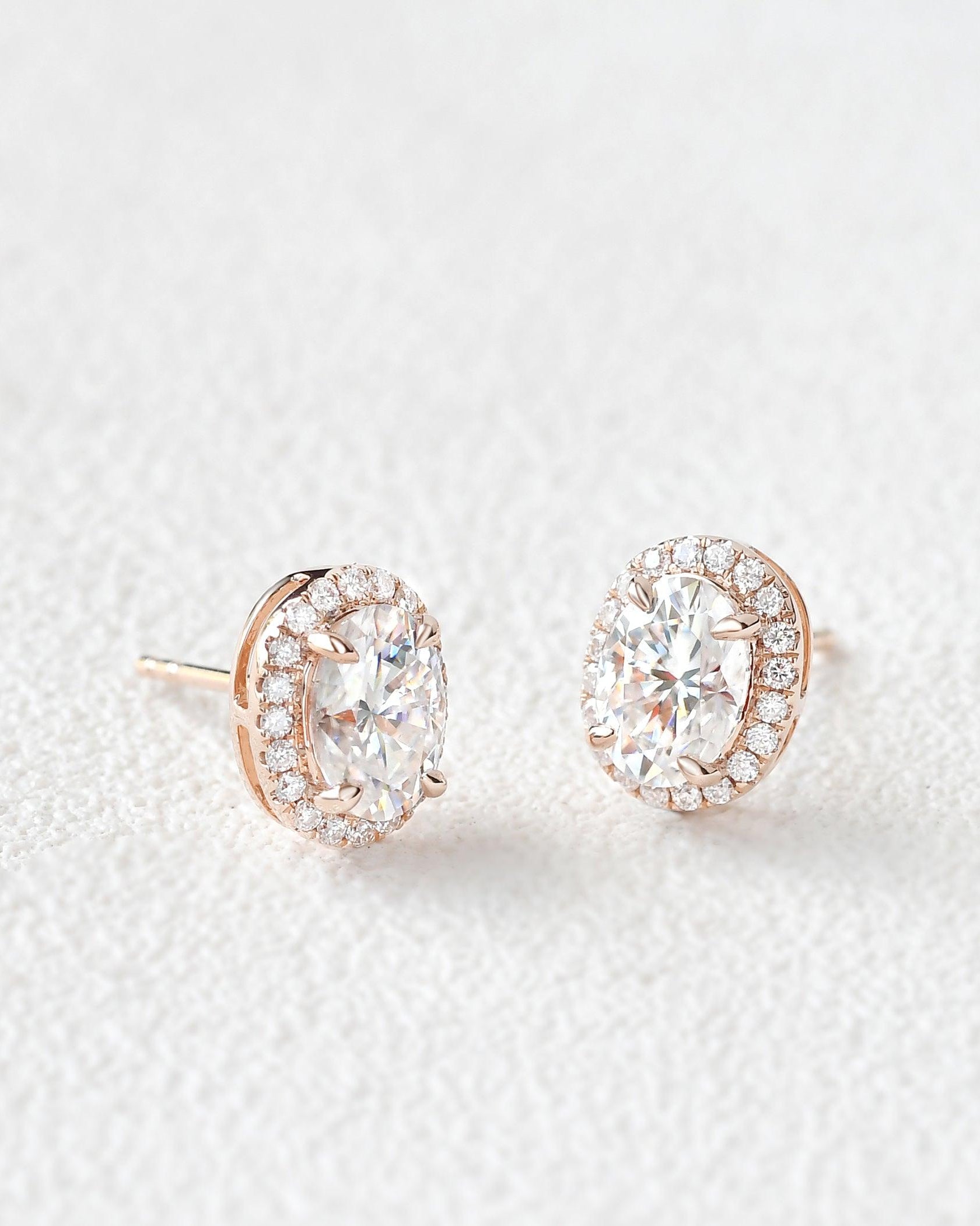 Felicegals Moissanite Classic Halo Earrings - Felicegals 丨Wedding ring 丨Fashion ring 丨Diamond ring 丨Gemstone ring--Felicegals 丨Wedding ring 丨Fashion ring 丨Diamond ring 丨Gemstone ring
