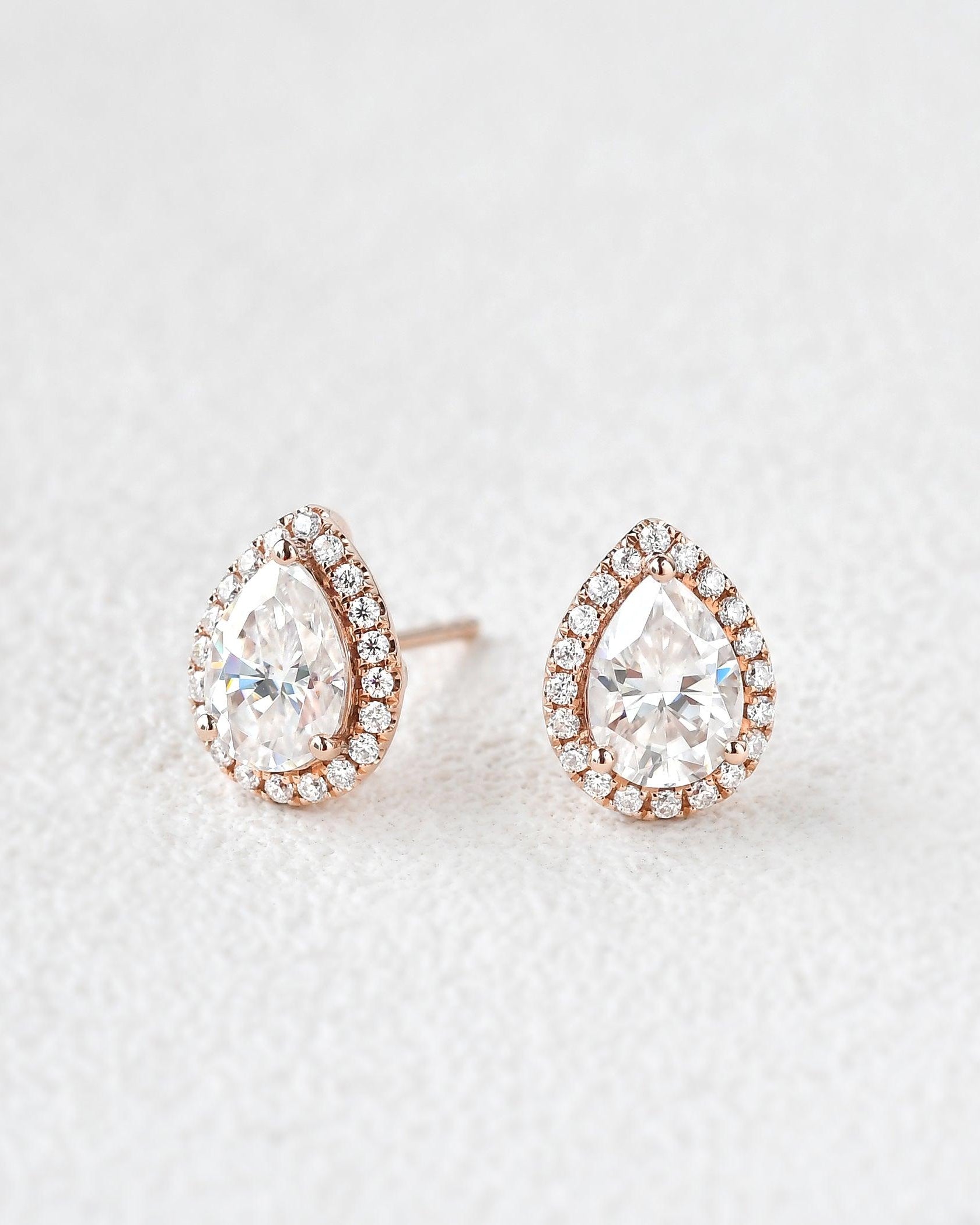 Felicegals Moissanite Pear Halo Earrings - Felicegals 丨Wedding ring 丨Fashion ring 丨Diamond ring 丨Gemstone ring--Felicegals 丨Wedding ring 丨Fashion ring 丨Diamond ring 丨Gemstone ring