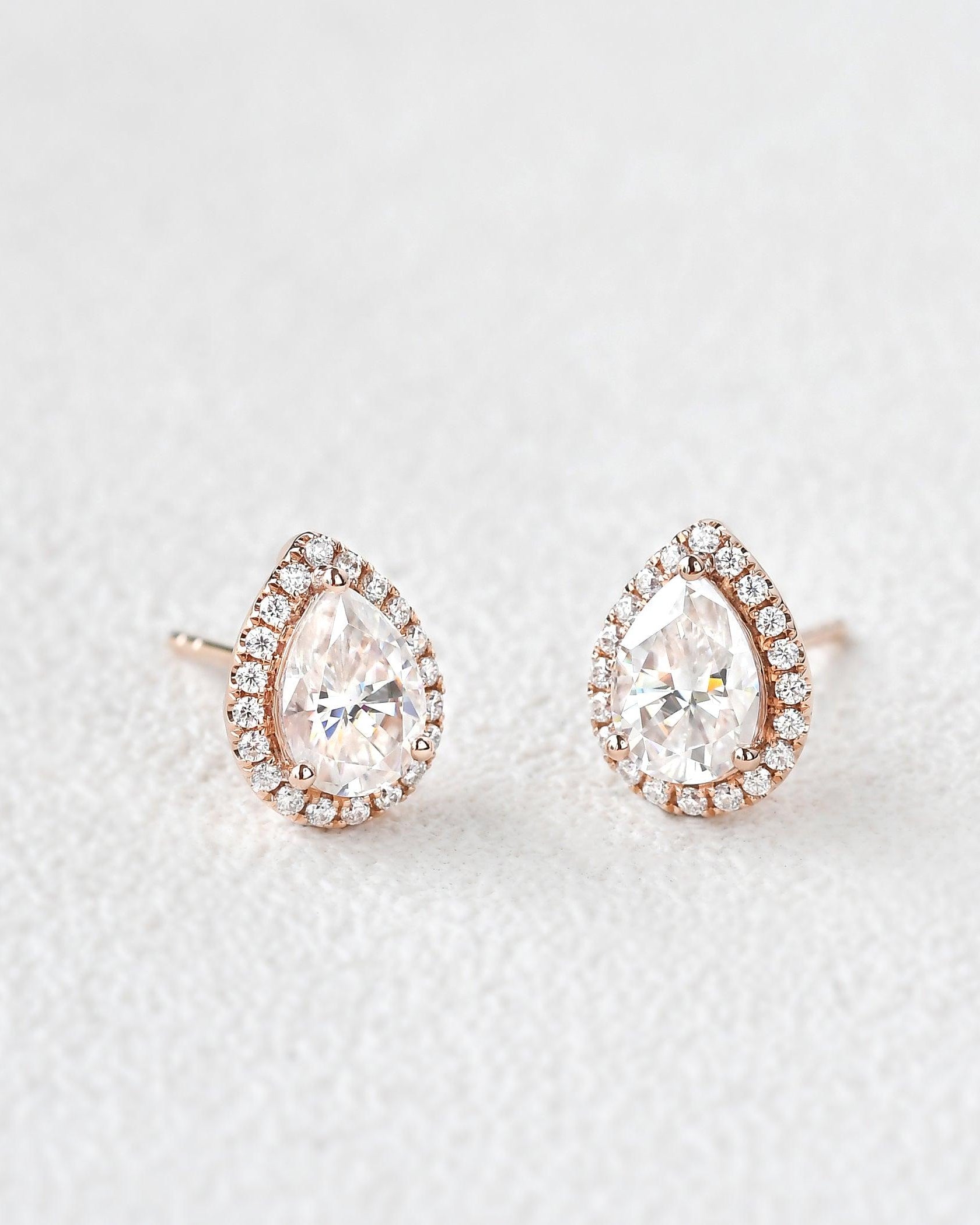 Felicegals Moissanite Pear Halo Earrings - Felicegals 丨Wedding ring 丨Fashion ring 丨Diamond ring 丨Gemstone ring--Felicegals 丨Wedding ring 丨Fashion ring 丨Diamond ring 丨Gemstone ring