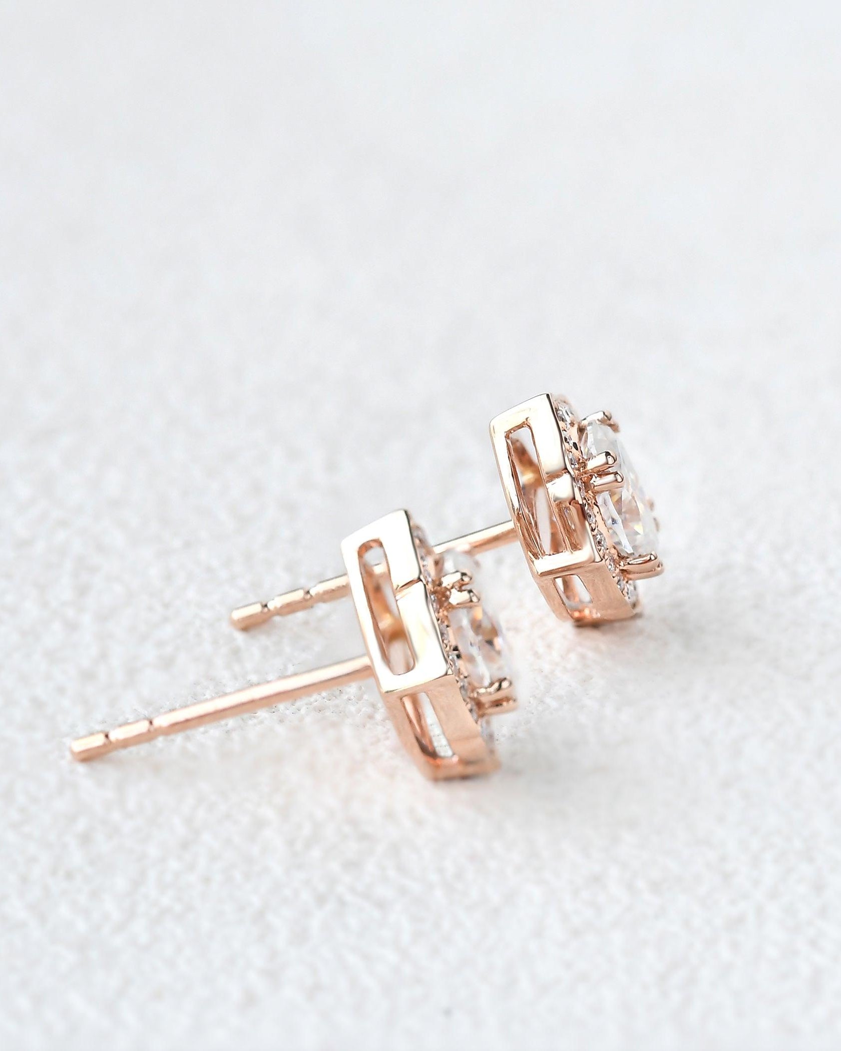 Felicegals Moissanite Geometric Halo Earrings - Felicegals 丨Wedding ring 丨Fashion ring 丨Diamond ring 丨Gemstone ring--Felicegals 丨Wedding ring 丨Fashion ring 丨Diamond ring 丨Gemstone ring