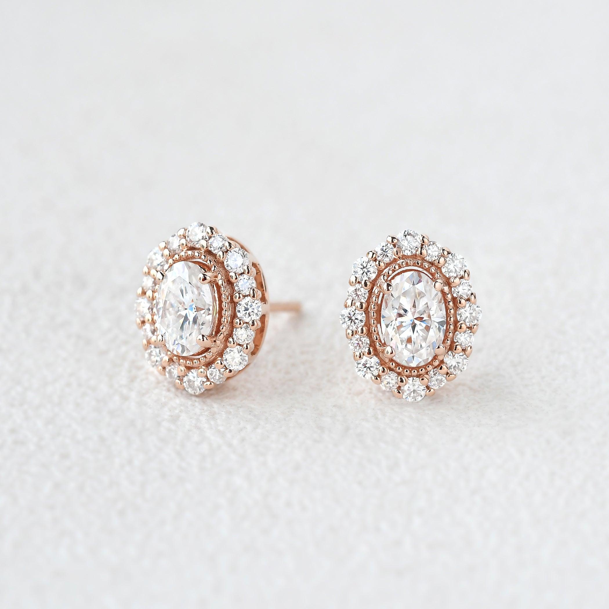 Felicegals Moissanite Halo Extravaganza Earrings - Felicegals 丨Wedding ring 丨Fashion ring 丨Diamond ring 丨Gemstone ring--Felicegals 丨Wedding ring 丨Fashion ring 丨Diamond ring 丨Gemstone ring