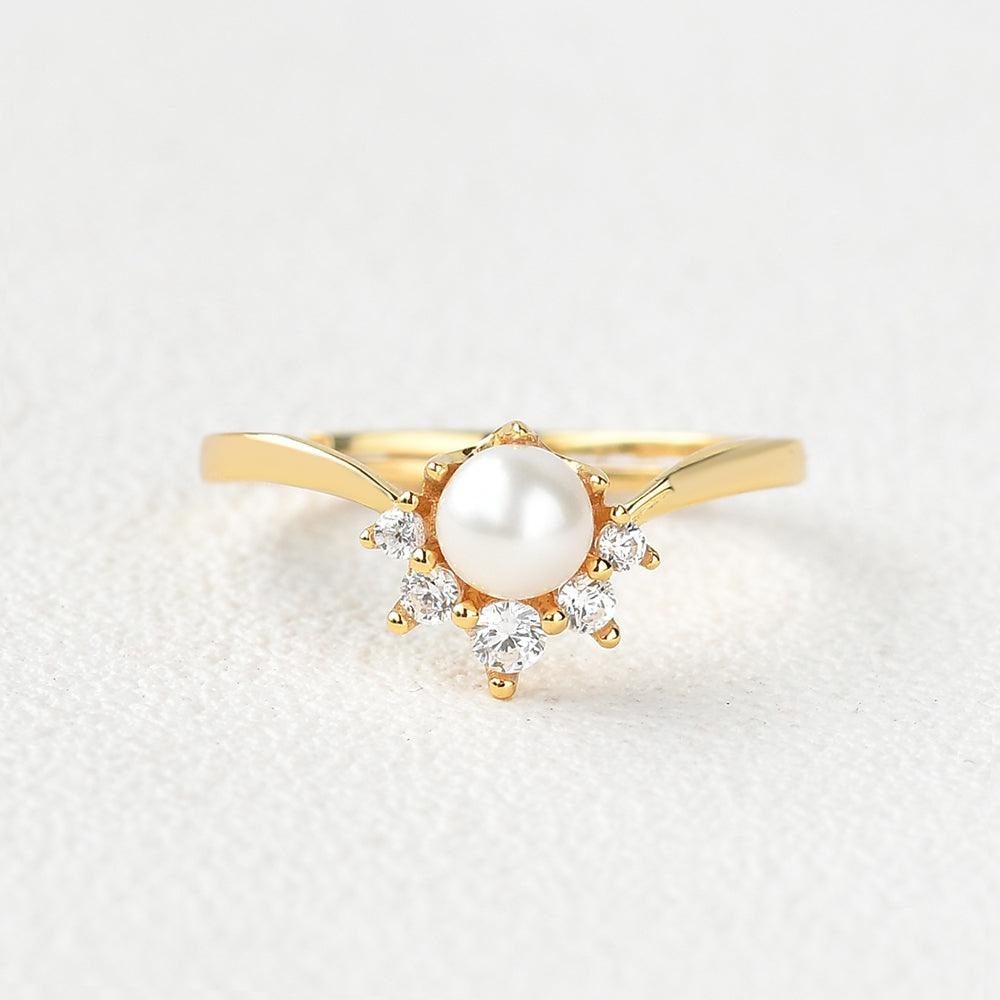 Akoya Pearl & Round Cut Moissanite Yellow Gold Ring - Felicegals 丨Wedding ring 丨Fashion ring 丨Diamond ring 丨Gemstone ring--Felicegals