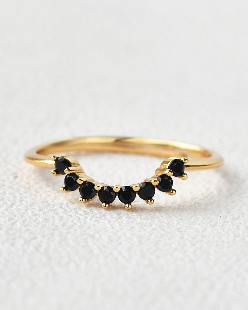 Round Cut Black Spinel Curved Band Ring - Felicegals 丨Wedding ring 丨Fashion ring 丨Diamond ring 丨Gemstone ring--Felicegals