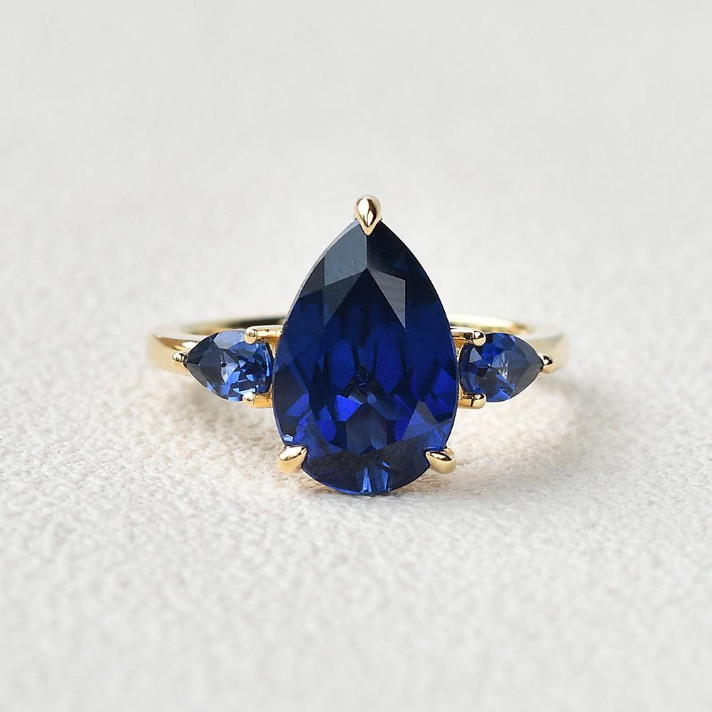 Pear Shaped Sapphire Three-stone Ring - Felicegals 丨Wedding ring 丨Fashion ring 丨Diamond ring 丨Gemstone ring-Rings-Felicegals 丨Wedding ring 丨Fashion ring 丨Diamond ring 丨Gemstone ring