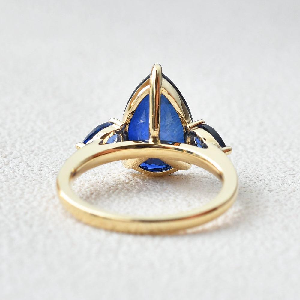 Pear Shaped Sapphire Three-stone Ring - Felicegals 丨Wedding ring 丨Fashion ring 丨Diamond ring 丨Gemstone ring-Rings-Felicegals 丨Wedding ring 丨Fashion ring 丨Diamond ring 丨Gemstone ring