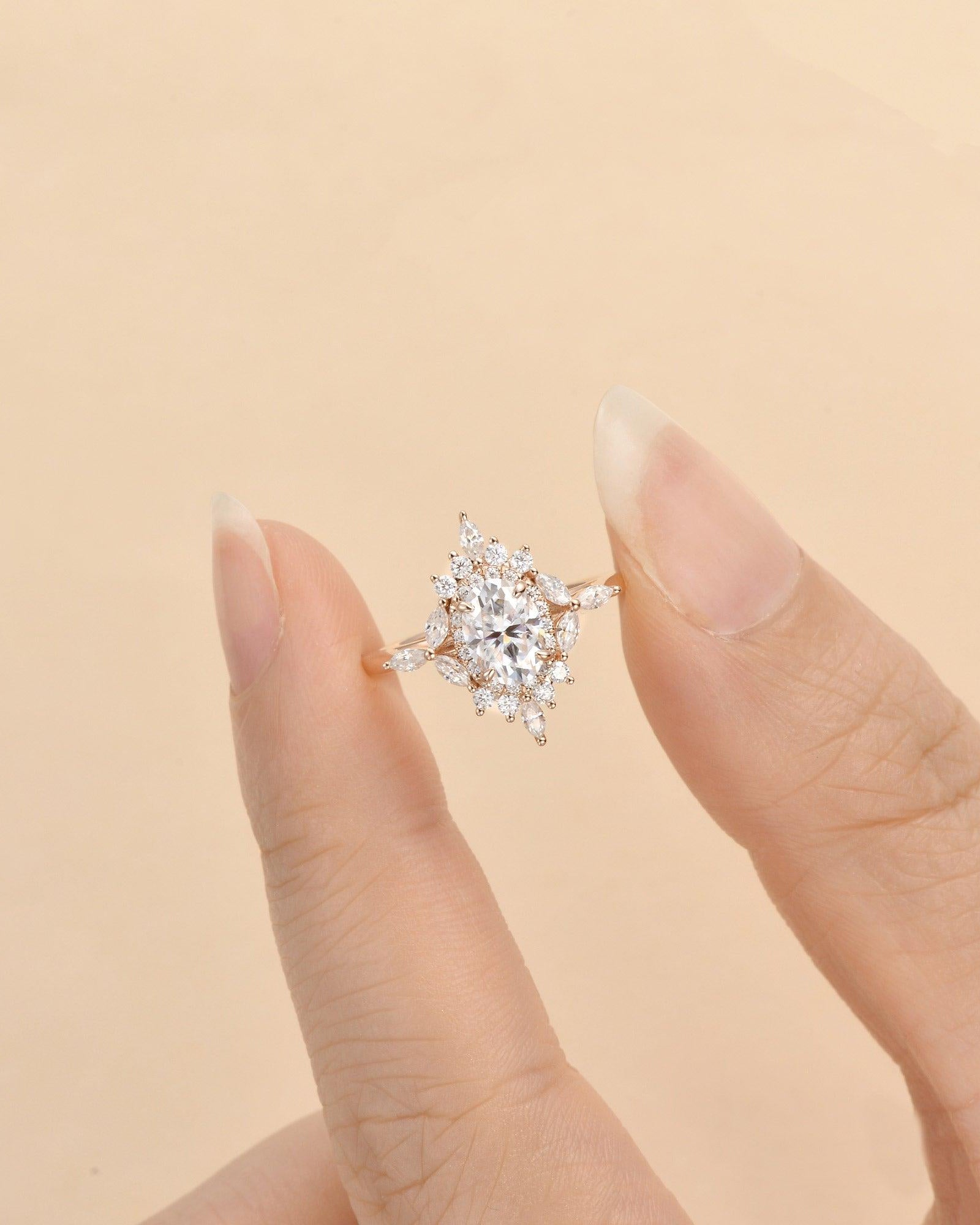 1.0ct Oval Moissanite Floral Vintage Ring - Felicegals 丨Wedding ring 丨Fashion ring 丨Diamond ring 丨Gemstone ring