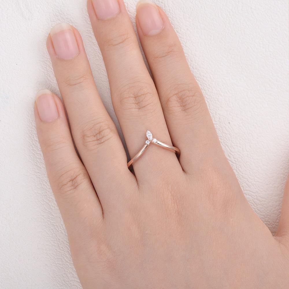 Curved Moissanite Stacking Wedding Band - Felicegals