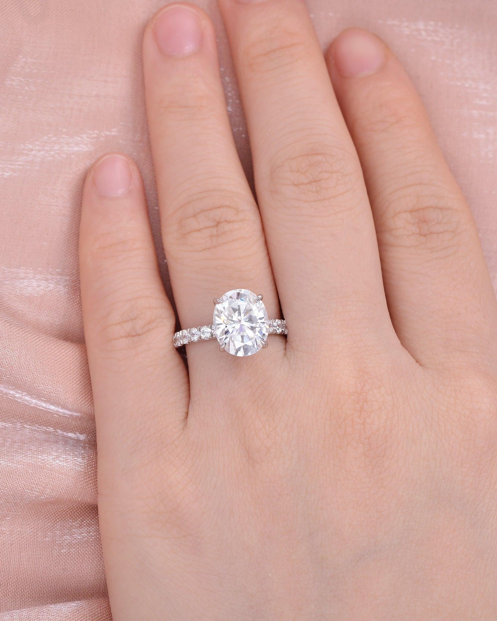 3ct Oval Cut Moissanite Solitaire White Gold Ring - Felicegals 丨Wedding ring 丨Fashion ring 丨Diamond ring 丨Gemstone ring--Felicegals
