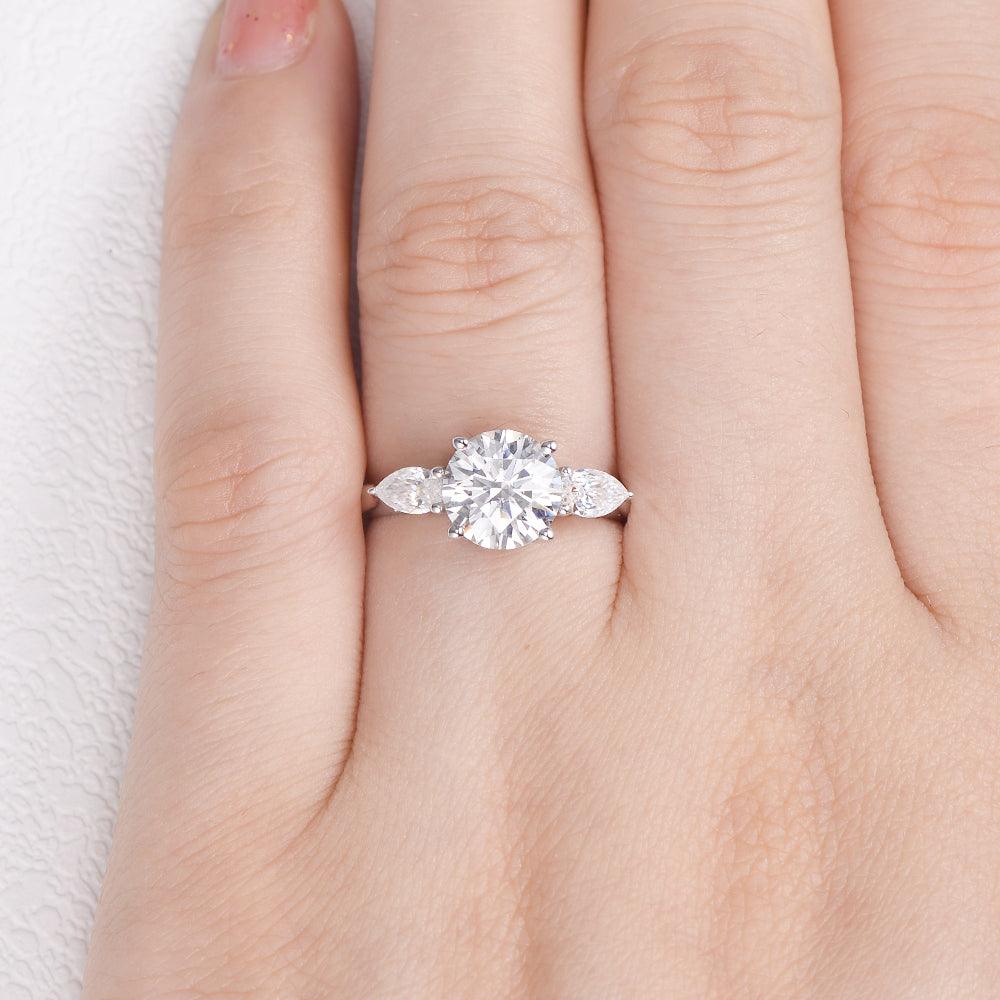 Classic 4 Prongs Moissanite White Gold Ring - Felicegals