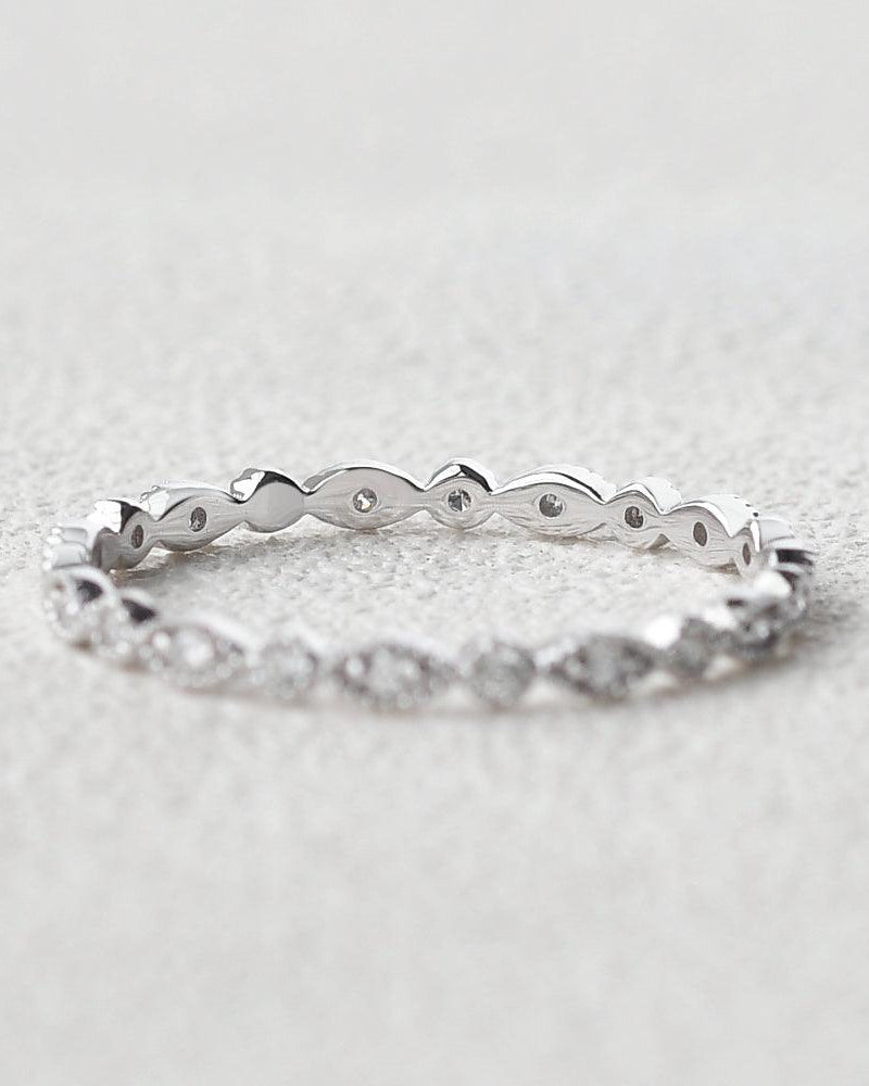 Minimalsit Moissanite White Gold Ring - Felicegals