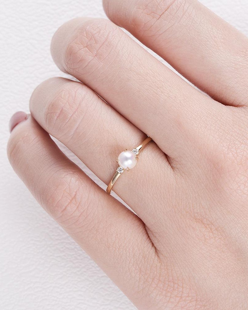 Akoya Pearl & Moissanite Yellow Gold Ring - Felicegals