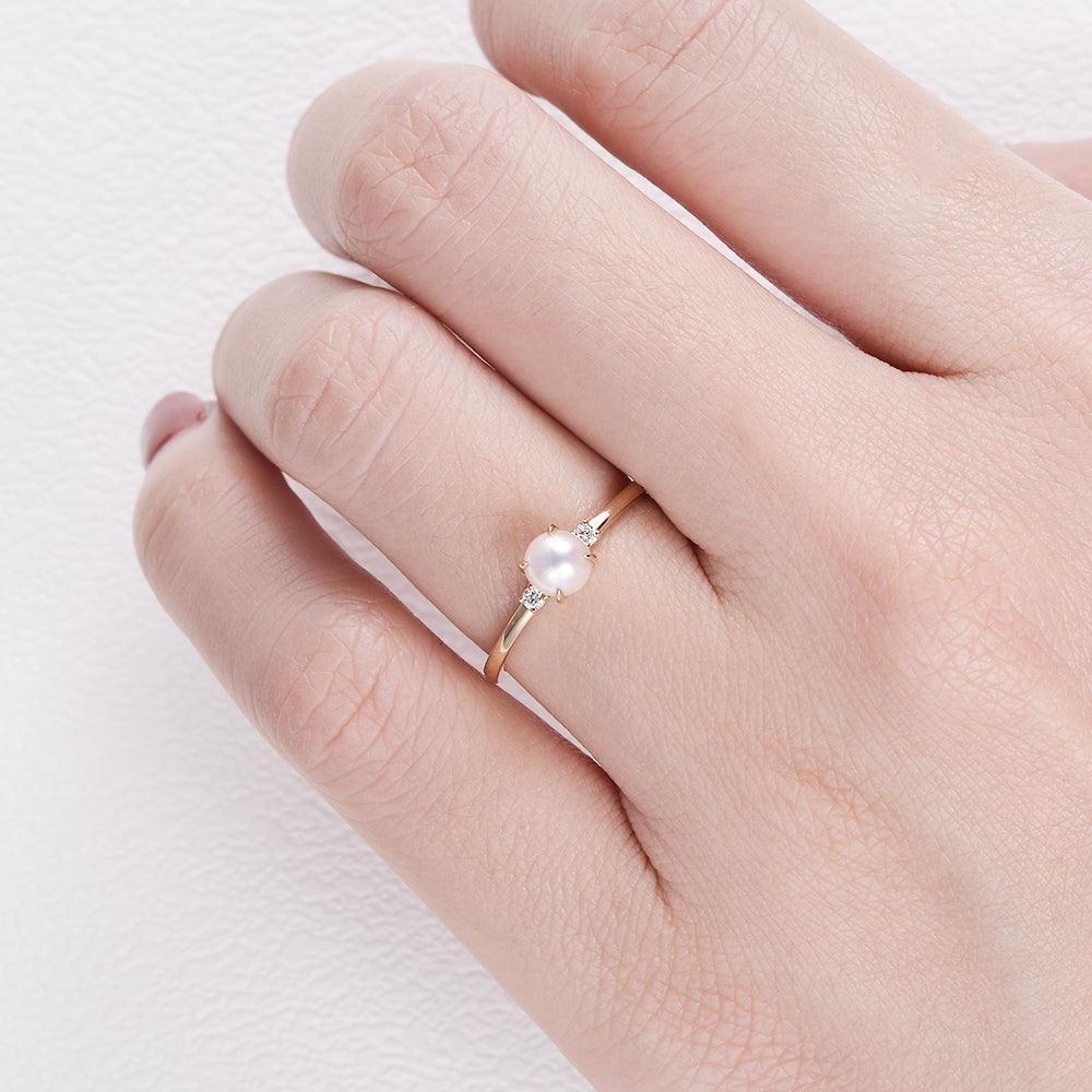 Akoya Pearl & Moissanite Yellow Gold Ring - Felicegals
