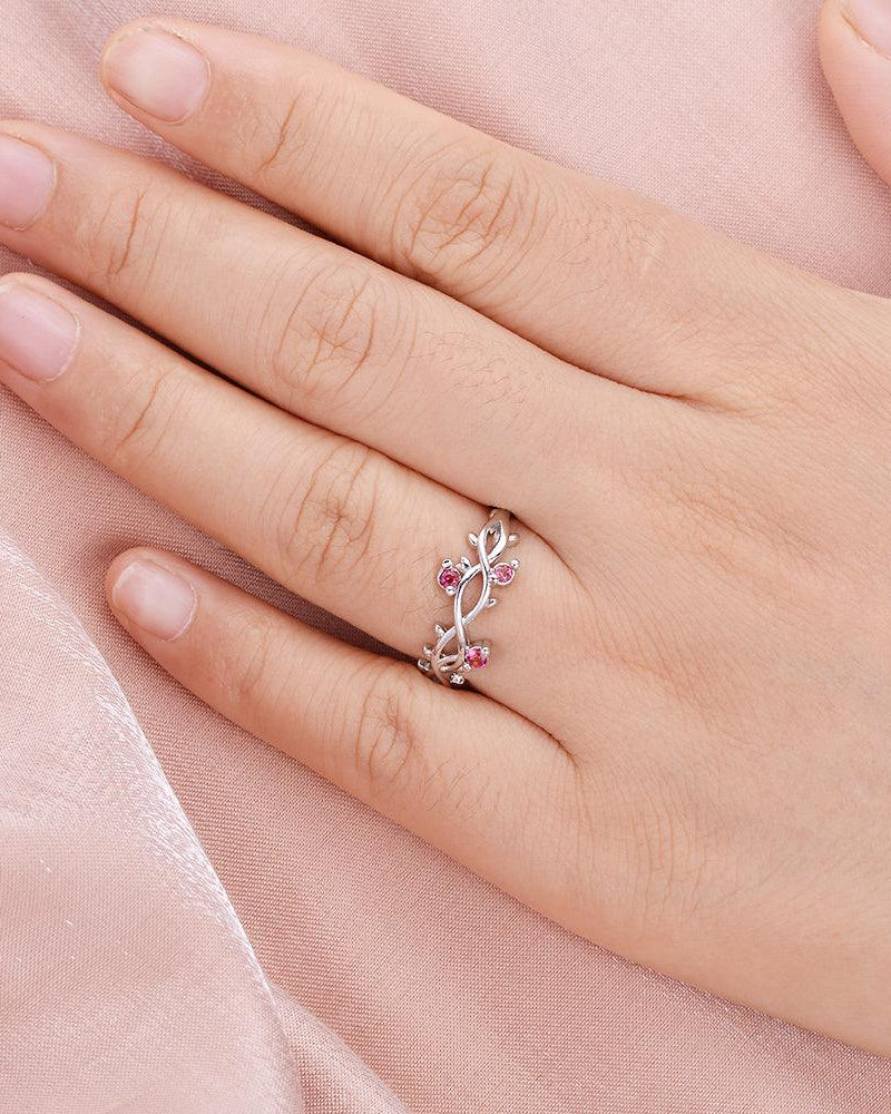 Felicegals Garnet Floral Inspired Ring - Felicegals 丨Wedding ring 丨Fashion ring 丨Diamond ring 丨Gemstone ring-Jewelry-Felicegals 丨Wedding ring 丨Fashion ring 丨Diamond ring 丨Gemstone ring
