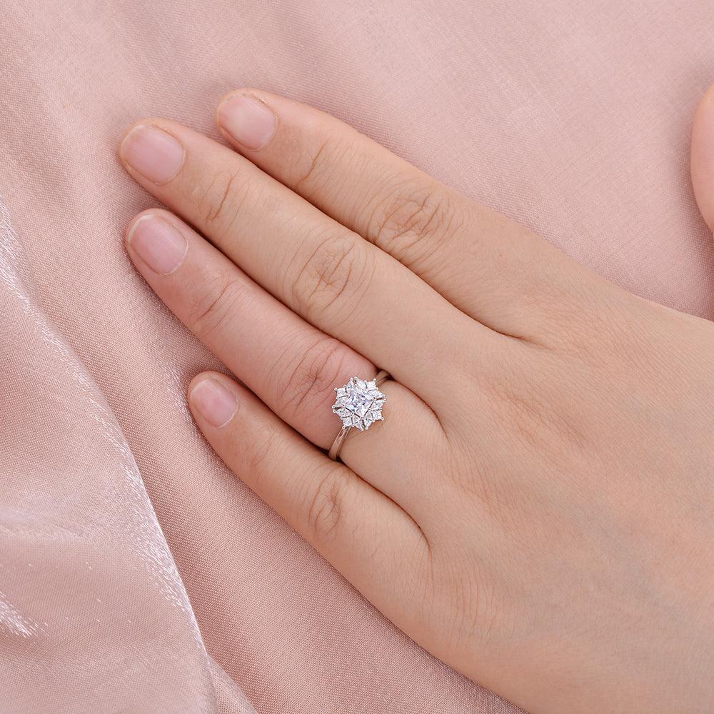 Princess Cut Moissanite White Gold Ring - Felicegals 丨Wedding ring 丨Fashion ring 丨Diamond ring 丨Gemstone ring-Jewelry-Felicegals 丨Wedding ring 丨Fashion ring 丨Diamond ring 丨Gemstone ring