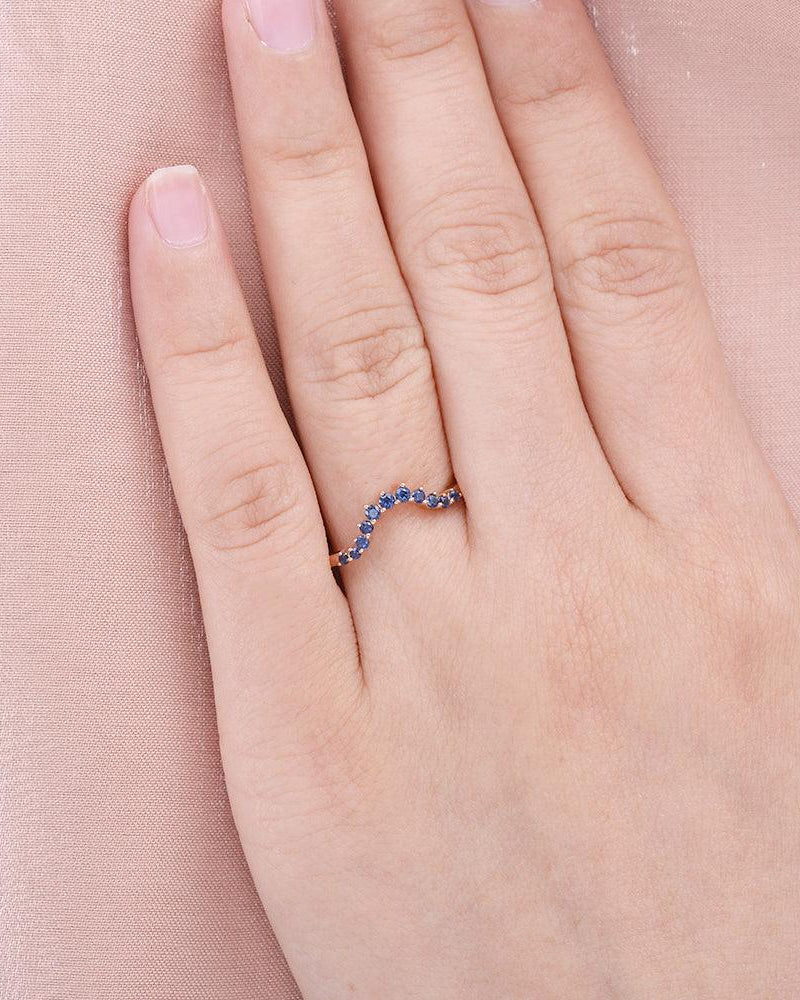 Round Cut Sapphire Curved Band Ring - Felicegals 丨Wedding ring 丨Fashion ring 丨Diamond ring 丨Gemstone ring--Felicegals