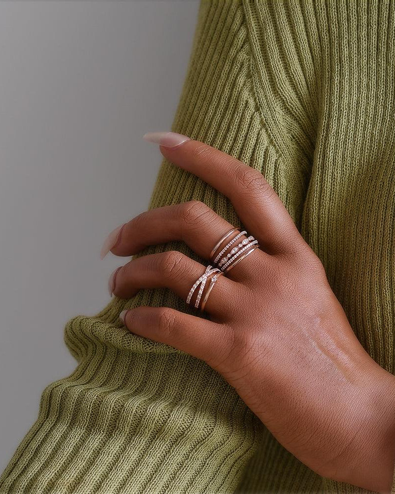 Criss Cross Moissanite Wedding Band - Felicegals 丨Wedding ring 丨Fashion ring 丨Diamond ring 丨Gemstone ring--Felicegals 丨Wedding ring 丨Fashion ring 丨Diamond ring 丨Gemstone ring