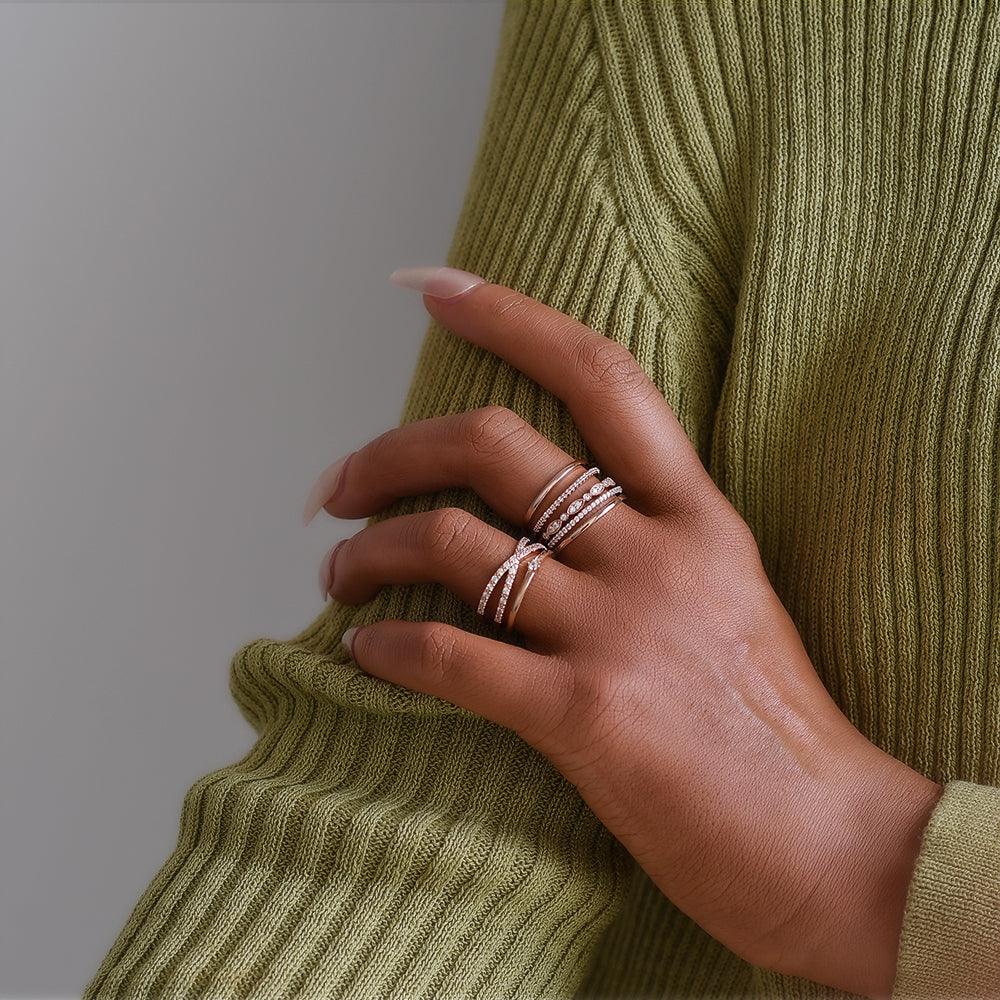 Criss Cross Moissanite Wedding Band - Felicegals 丨Wedding ring 丨Fashion ring 丨Diamond ring 丨Gemstone ring--Felicegals 丨Wedding ring 丨Fashion ring 丨Diamond ring 丨Gemstone ring