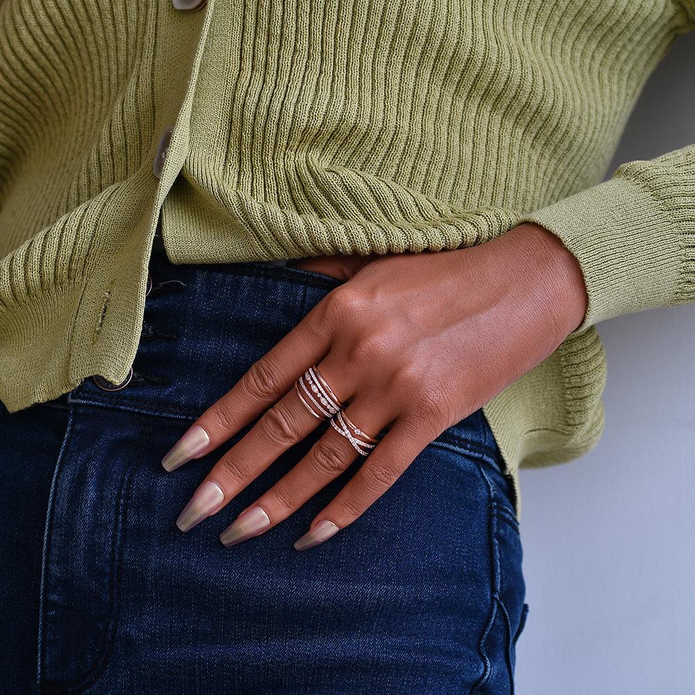 Criss Cross Moissanite Wedding Band - Felicegals 丨Wedding ring 丨Fashion ring 丨Diamond ring 丨Gemstone ring--Felicegals 丨Wedding ring 丨Fashion ring 丨Diamond ring 丨Gemstone ring