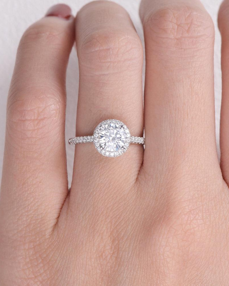 Aura Round Brilliant Moissanite Ring - Felicegals