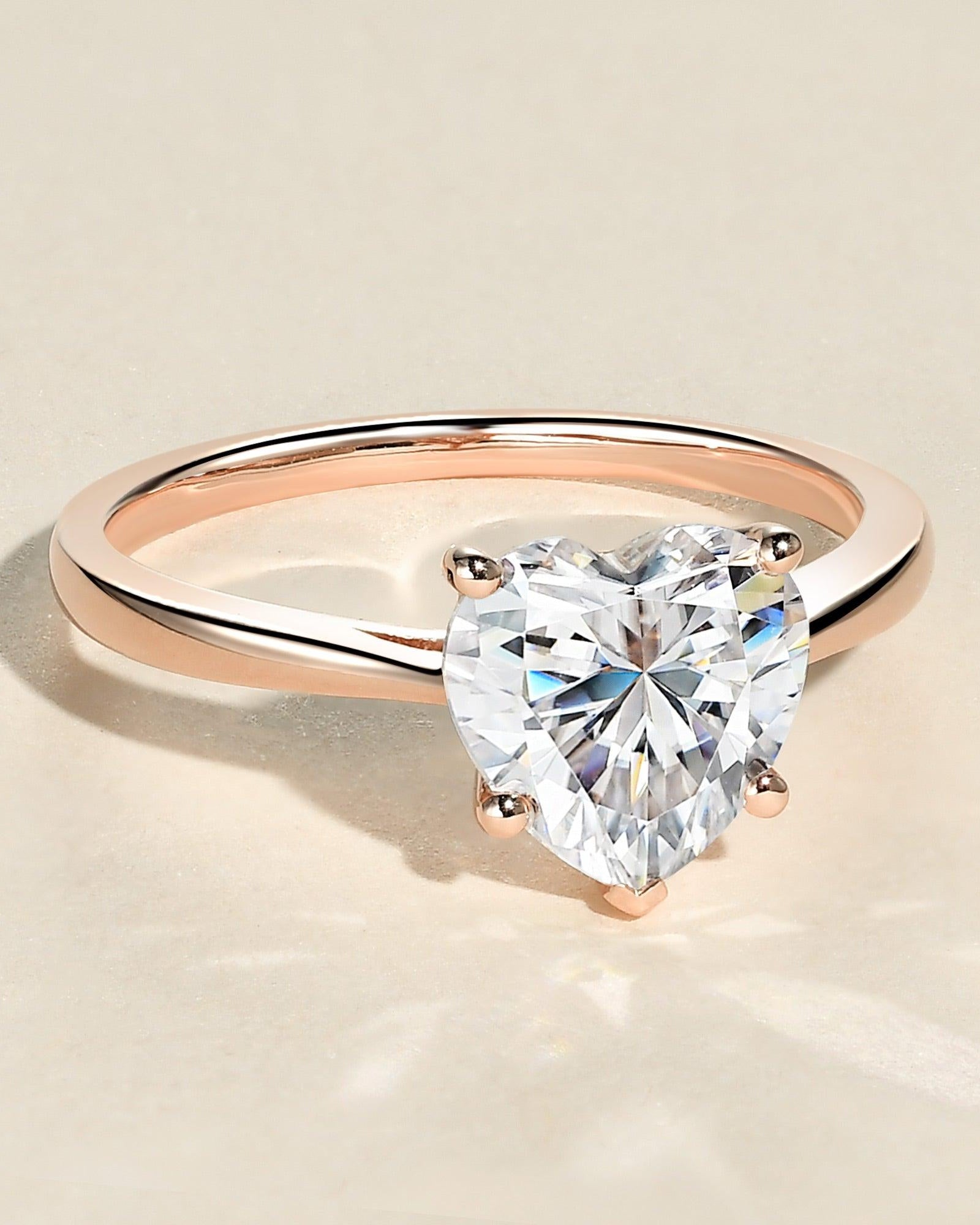 2.0ct Heart Shaped Moissanite Classic Solitaire Ring - Felicegals 丨Wedding ring 丨Fashion ring 丨Diamond ring 丨Gemstone ring