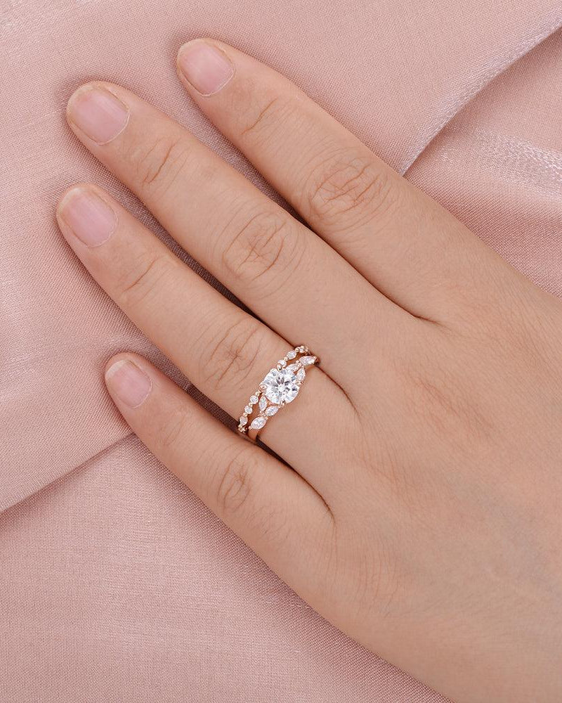 Felicegals 1ct Round Cut Moissanite Cluster Ring Set 2pcs - Felicegals 丨Wedding ring 丨Fashion ring 丨Diamond ring 丨Gemstone ring-Jewelry-Felicegals