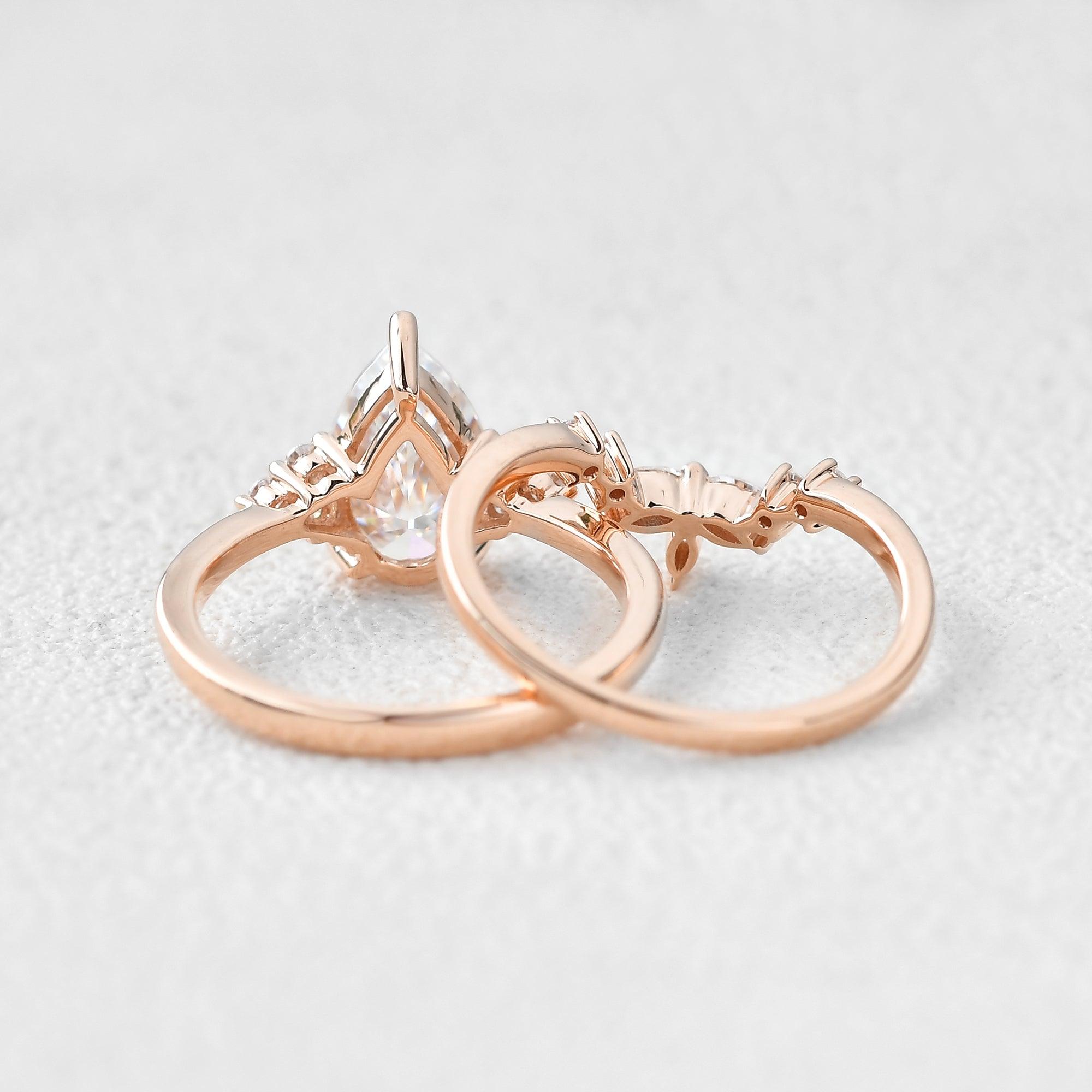 2.0ct Pear Shaped Moissanite Rose Gold Ring Set 2pcs - Felicegals 丨Wedding ring 丨Fashion ring 丨Diamond ring 丨Gemstone ring