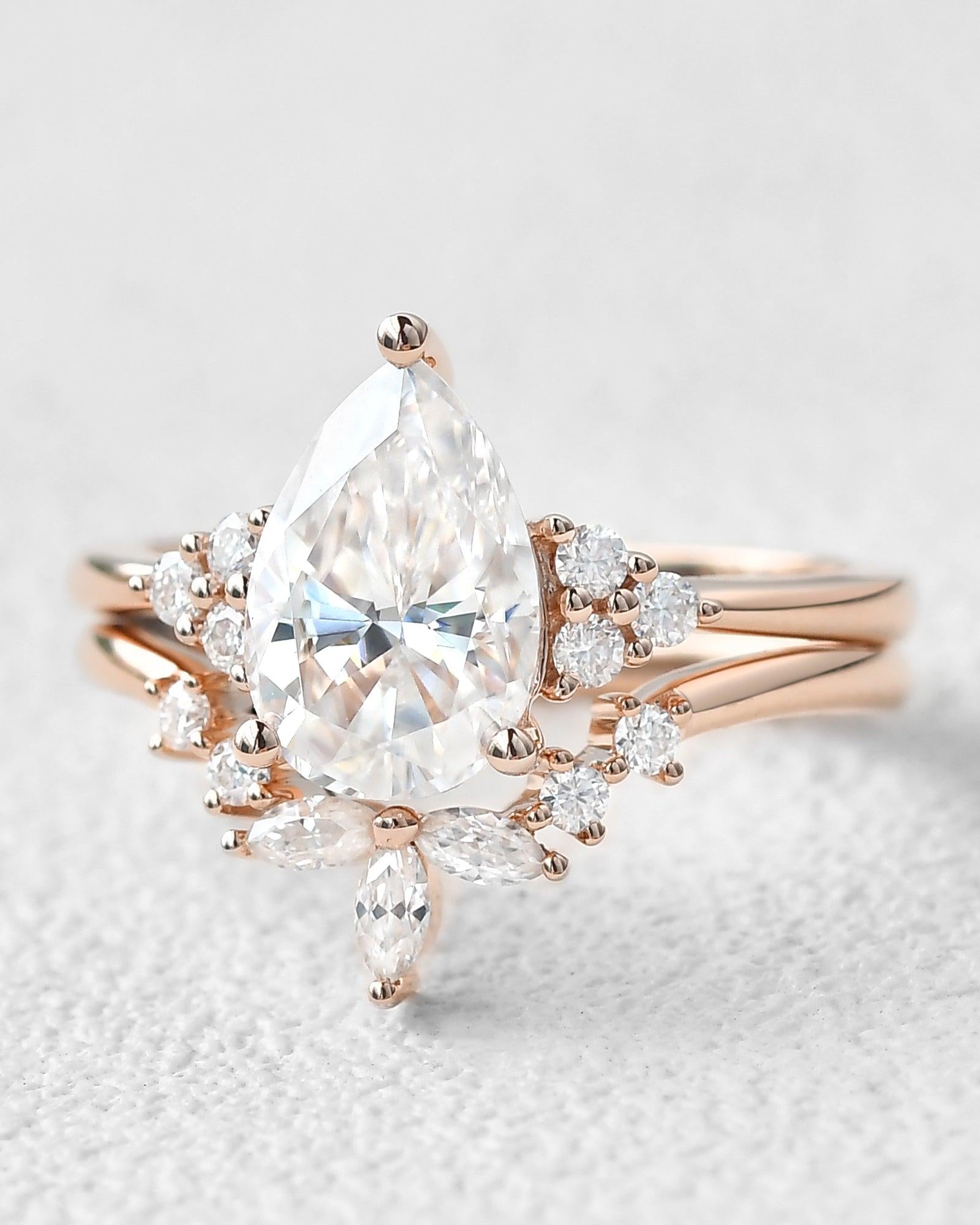 2.0ct Pear Shaped Moissanite Rose Gold Ring Set 2pcs - Felicegals 丨Wedding ring 丨Fashion ring 丨Diamond ring 丨Gemstone ring