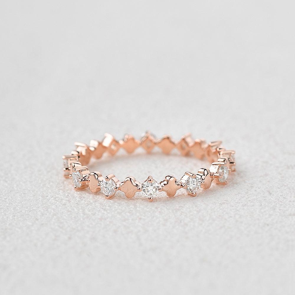 Moissanite Cluster Rose Gold Band - Felicegals 丨Wedding ring 丨Fashion ring 丨Diamond ring 丨Gemstone ring--Felicegals 丨Wedding ring 丨Fashion ring 丨Diamond ring 丨Gemstone ring