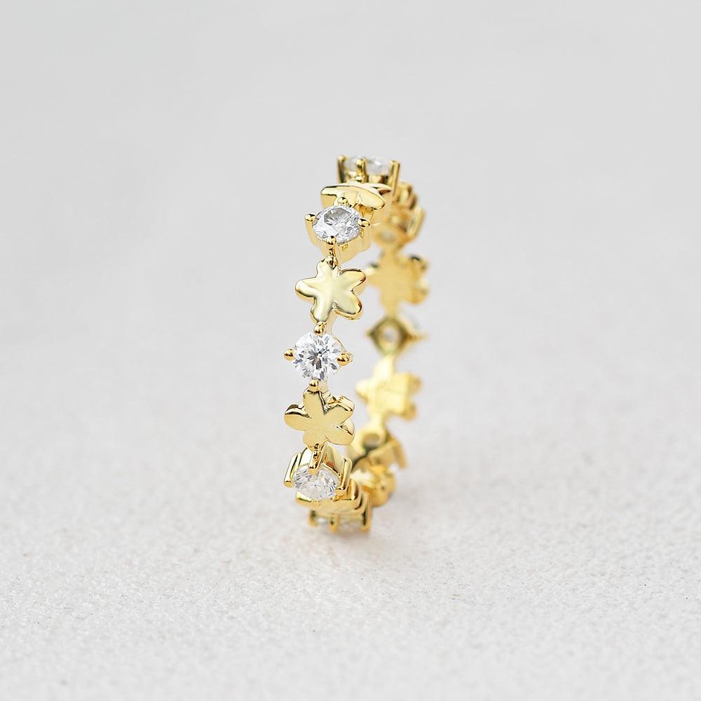 Moissanite Flower Inspied Cluster Rose Gold Band - Felicegals 丨Wedding ring 丨Fashion ring 丨Diamond ring 丨Gemstone ring--Felicegals 丨Wedding ring 丨Fashion ring 丨Diamond ring 丨Gemstone ring