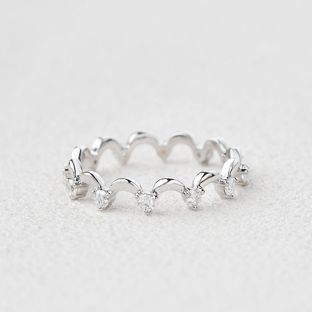 Moissanite Wave Inspied Cluster Rose Gold Band - Felicegals 丨Wedding ring 丨Fashion ring 丨Diamond ring 丨Gemstone ring--Felicegals 丨Wedding ring 丨Fashion ring 丨Diamond ring 丨Gemstone ring